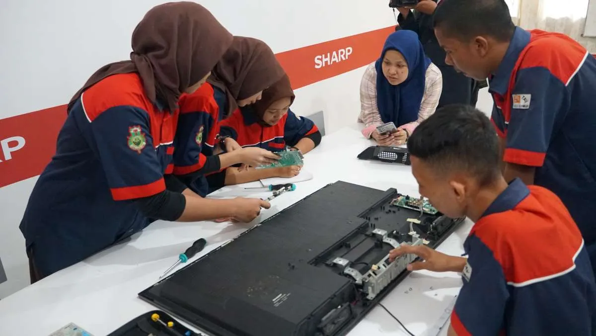 Sharp Electronics Class